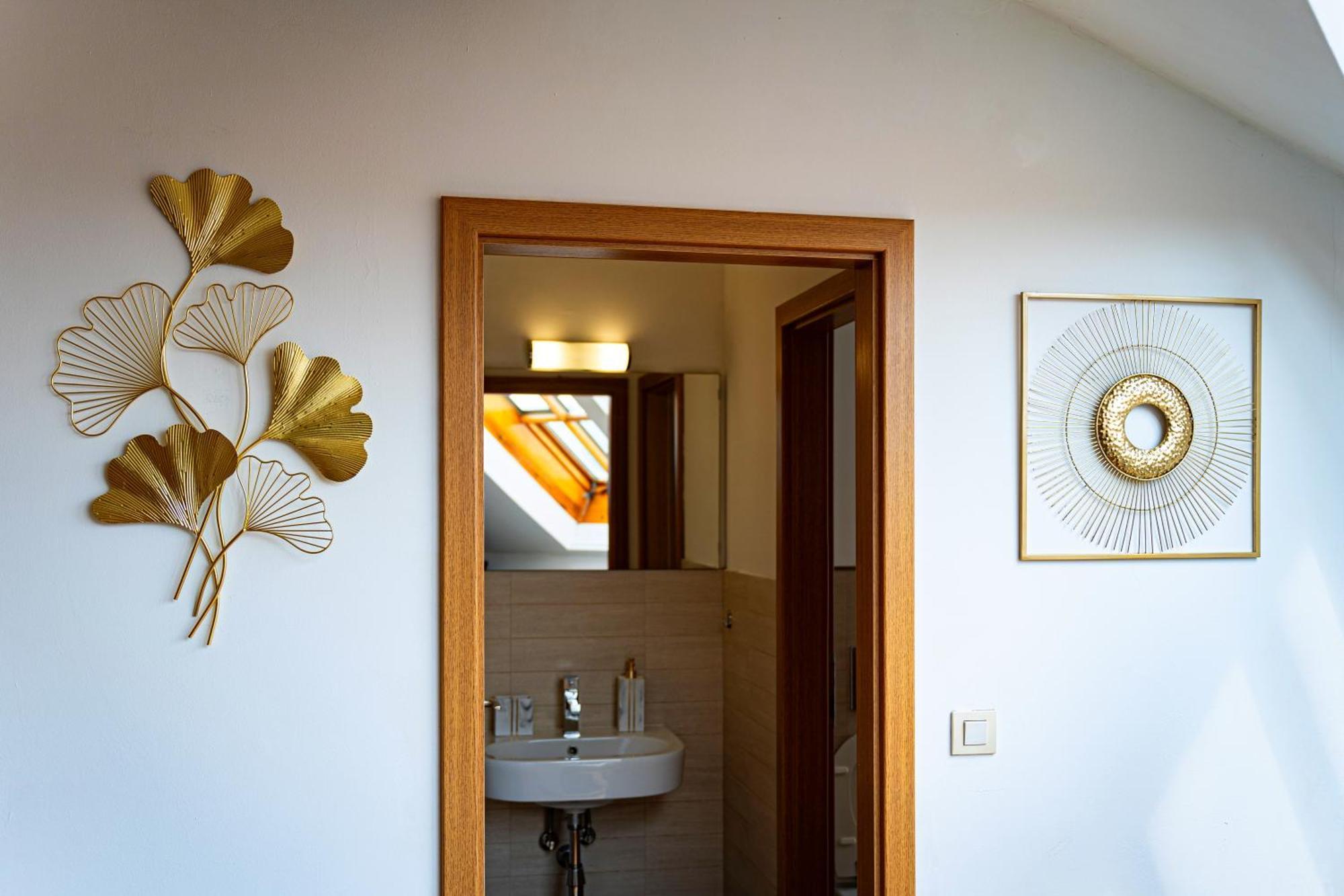 Golden River Apartment Praha Eksteriør bilde